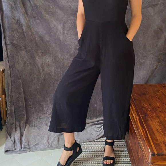 Black jumpsuit from Anthropologie - Picture 11 of 17